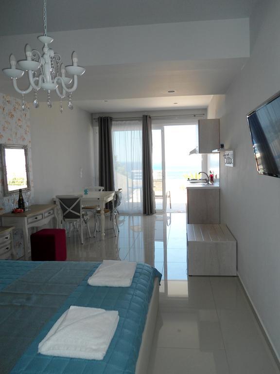 Petrakis Sunset Apartment Палиохора Екстериор снимка